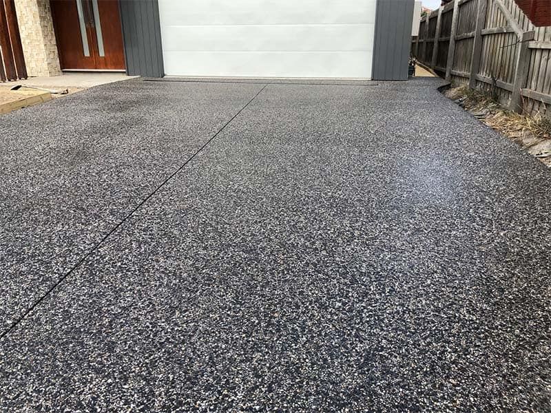 Exposed aggregate decorative concrete finish